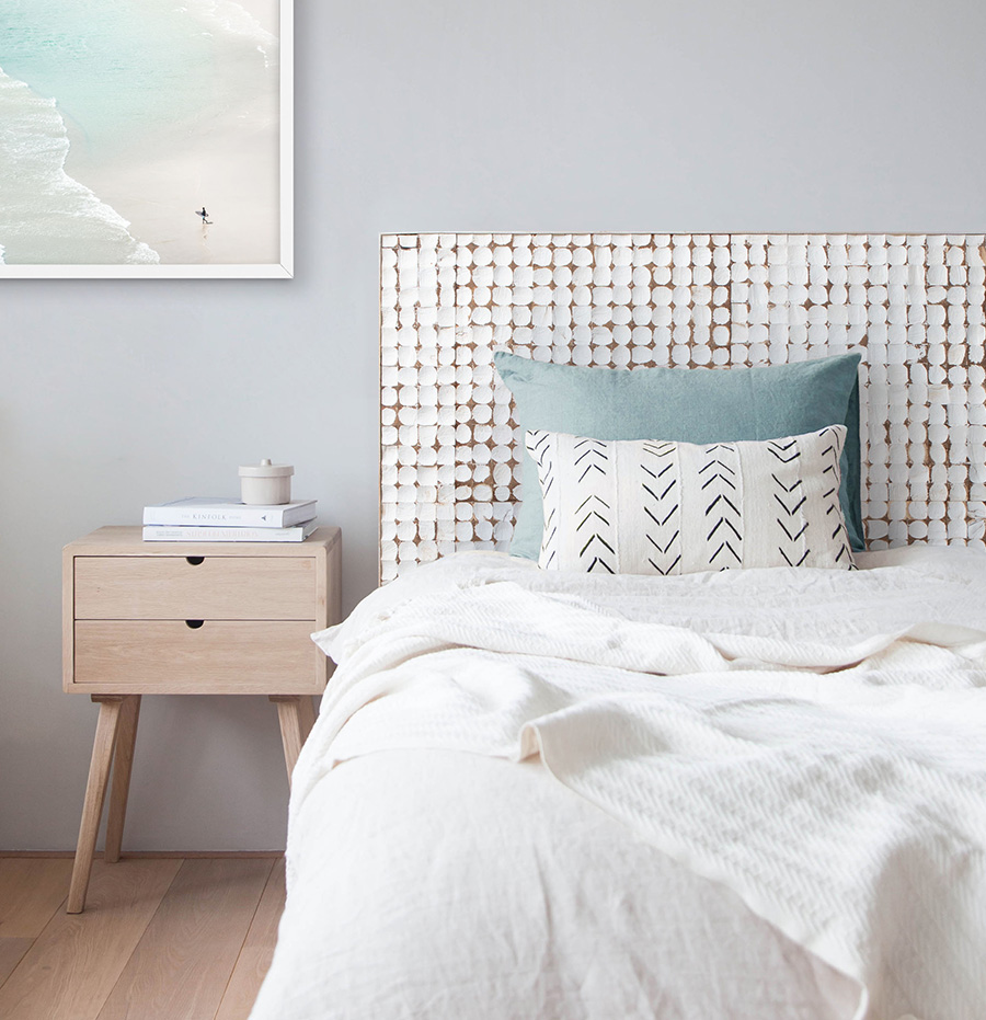 natural_on_white_bedroom